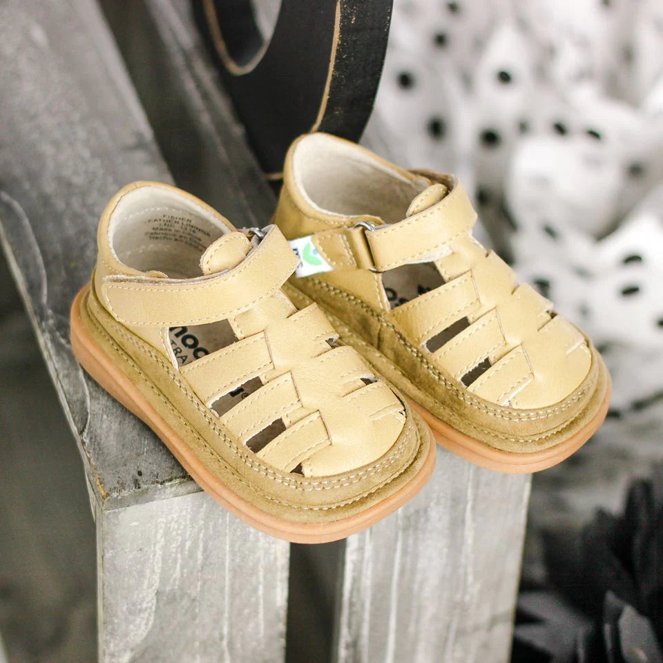 Fisher Sandal | Toddler Squeaky Shoes