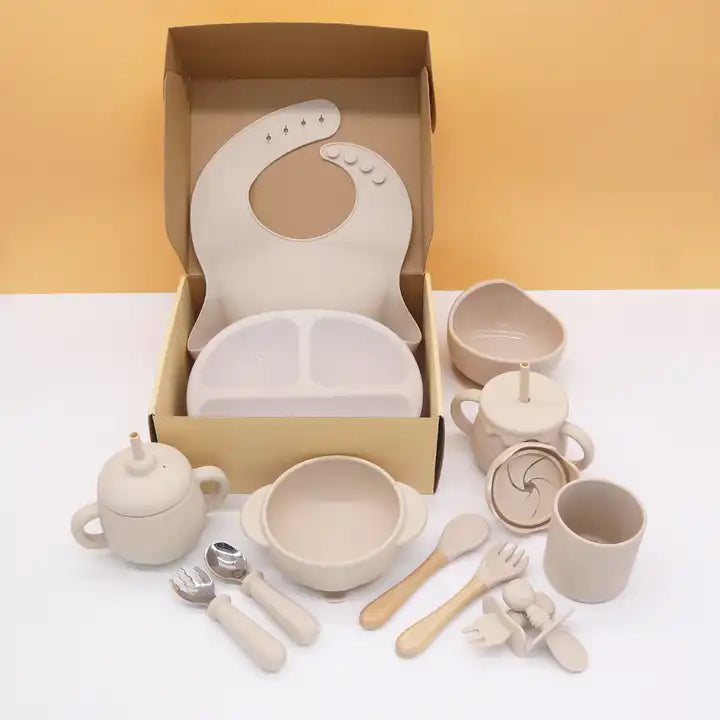 Soft Silicon Toddler Placemat Snack Dinnerware Plate Suction Feeding Food Baby Silicone Cup Bib Bowl with Spoon Set
