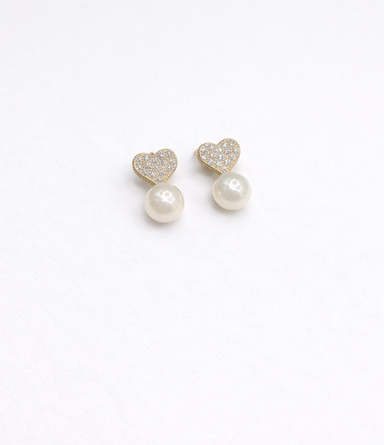 Elegant heart earrings with pearl and crystals