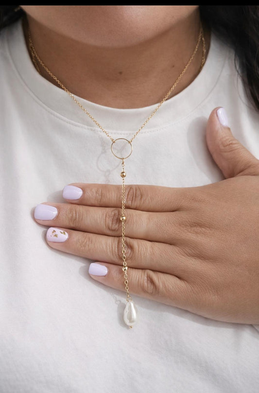 Minimalist Gold Necklace with Pearl Pendant