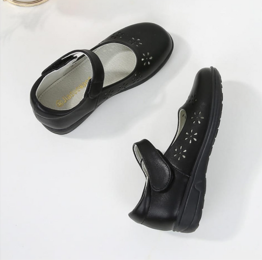 Girls Shoes 4