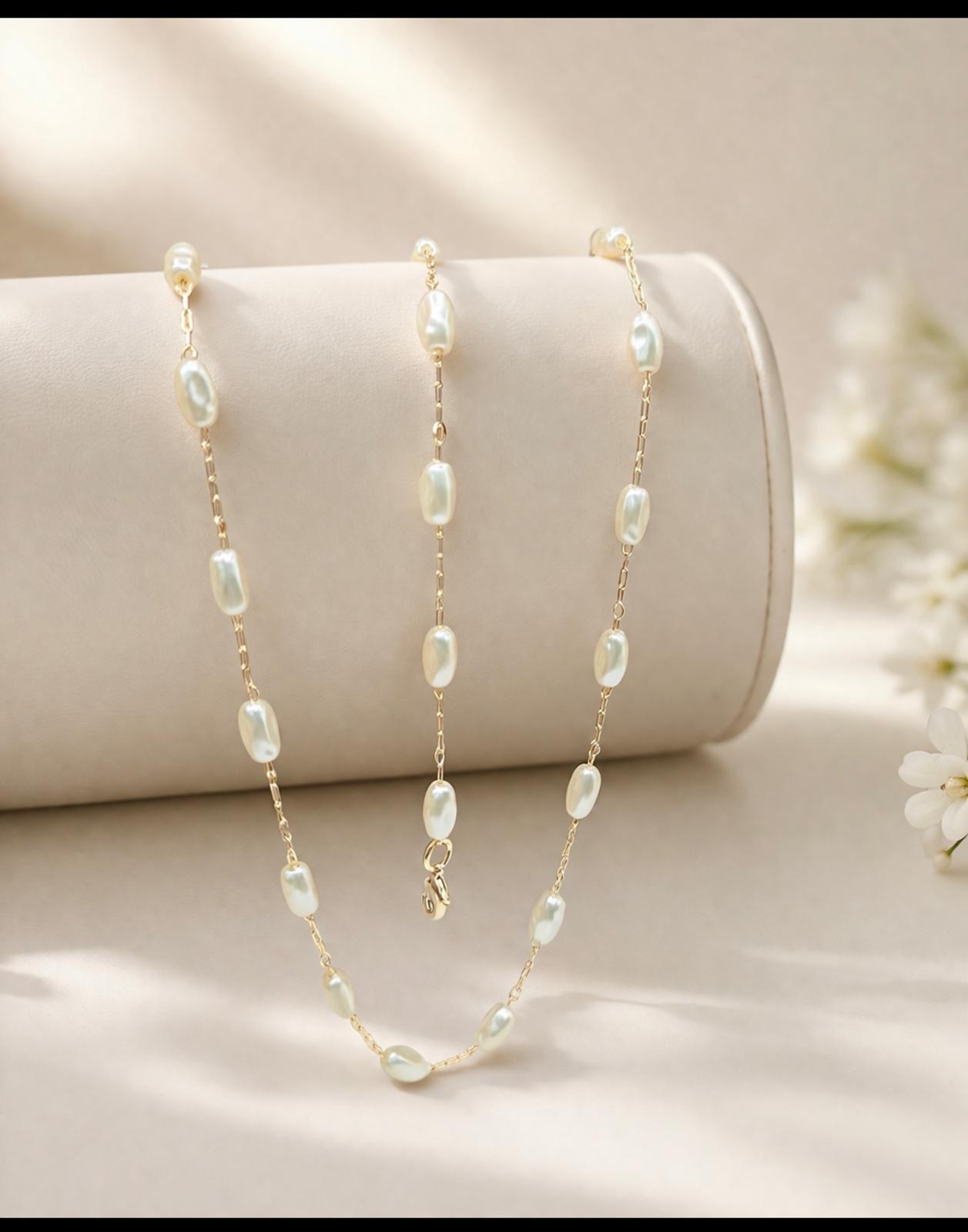 Elegant Gold Pearl Drop Necklace